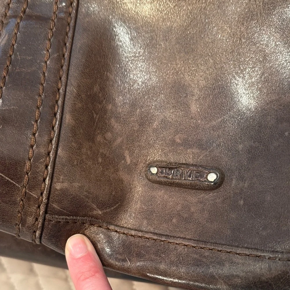 Frye Brown Leather Shoulder Bag with Structured Design - Picture 14 of 15